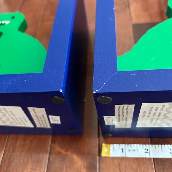 T. Rex Dinosaur Bookends Blue and Green 7 Inches Wide - Picture 5 of 5
